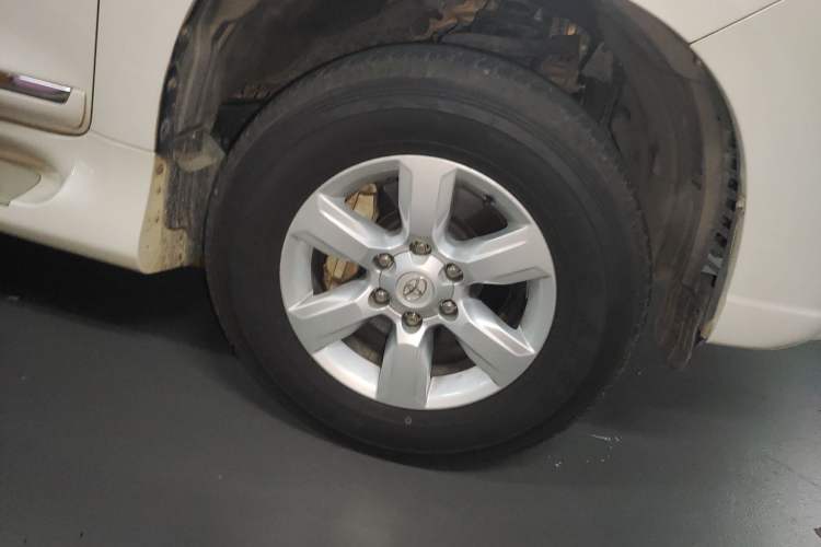 Used Toyota Prado 2014 2.7L Middle East Version Parallel Import Right Front Wheel Hub