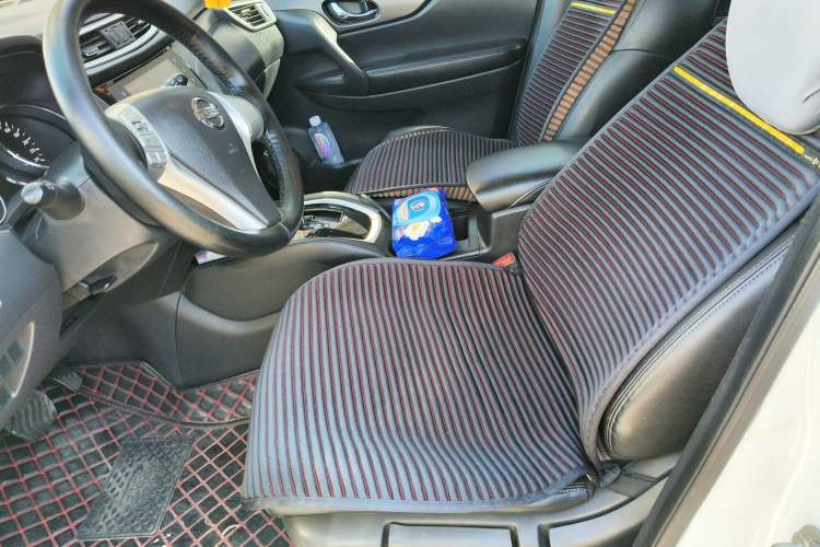 Used Nissan X-Trail 2014 2.0L CVT Comfort Edition 2WD Left Front Seat