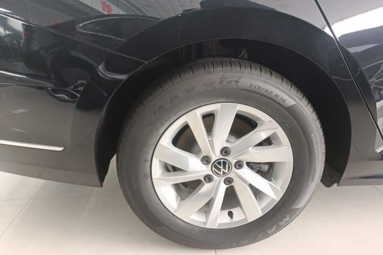 Used Volkswagen Passat New Energy 2025 430 PHEV Hybrid Business Edition
