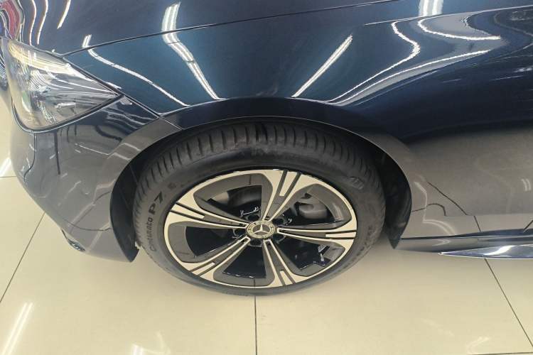 Used Mercedes-Benz C-Class 2022 C 260 L Obsidian Night Sport Edition Left Front Wheel Hub