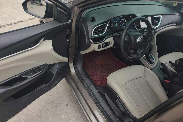 Used Buick GT 2017 18T Dual-Clutch Elite Model Driver Seat