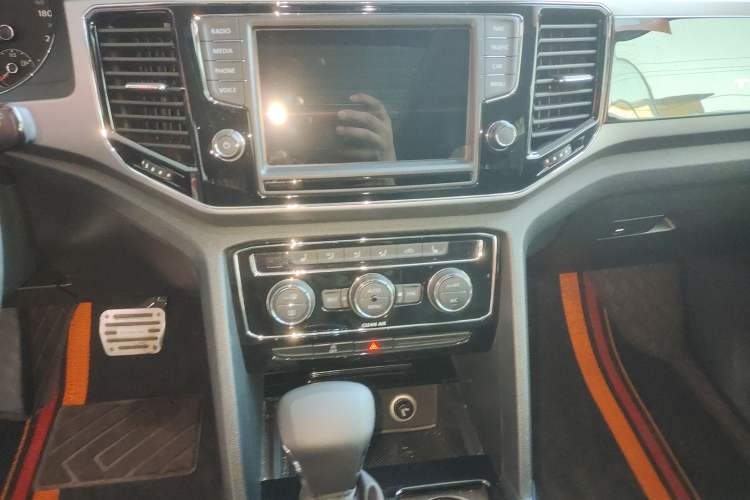 Used Volkswagen Teramont 2017 330TSI Two-Wheel-Drive Luxury Edition