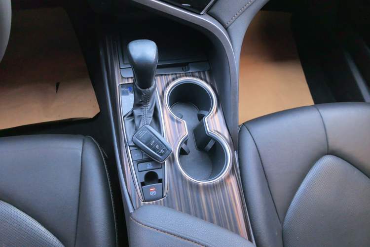 Used Toyota Camry 2019 Revised Version 2.5G Luxury Edition Gear Lever