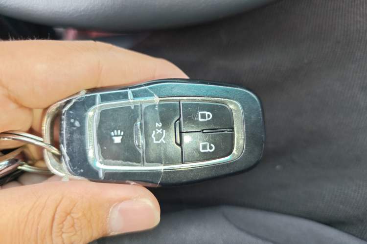 Used Luxgen U6 SUV 2017 2.0T ZhiZun Trim