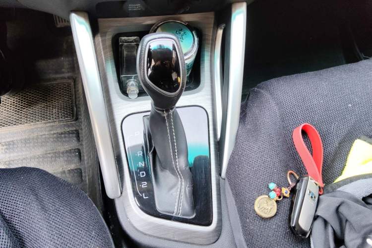 Used Geely Auto Vision X3 2017 1.5L Automatic Luxury Model Gear Lever