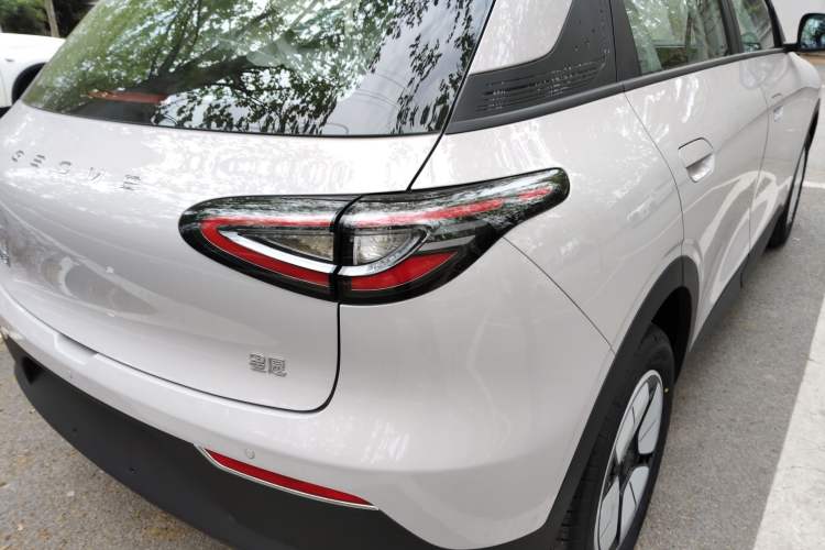 Used Geely Galaxy Geome 2026 Model 310km Youth Edition Exterior 3