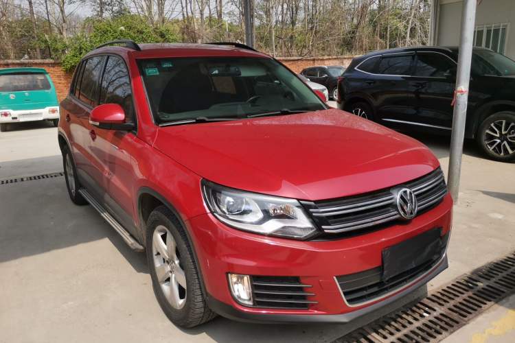Used Volkswagen Tiguan 2013 1.8 TSI Automatic Two-Wheel Drive Comfort Edition Front Right 45 Deg