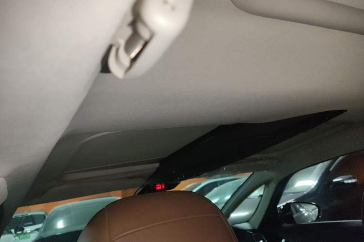 Used DS 5 2014 1.6T Luxury Edition THP200