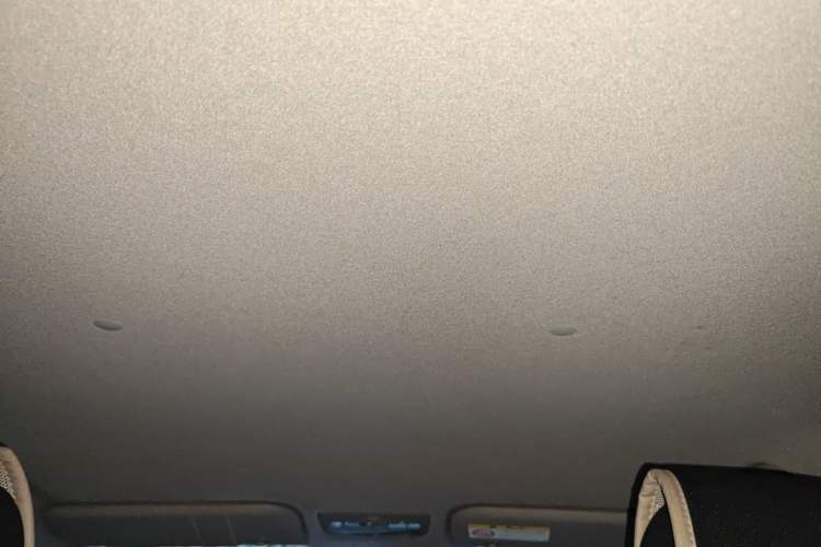 Used Toyota YARiS L Zhi Xuan 2014 1.5G Automatic Xuan Dong Edition Headliner