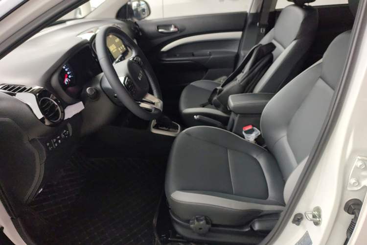 Used Kia kx1 Stonic 2021 1.4L CVT Sunroof Model