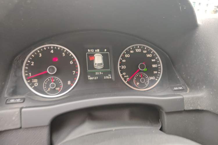 Used Volkswagen Tiguan L 2015 1.8TSI Automatic All-Wheel-Drive Luxury Model