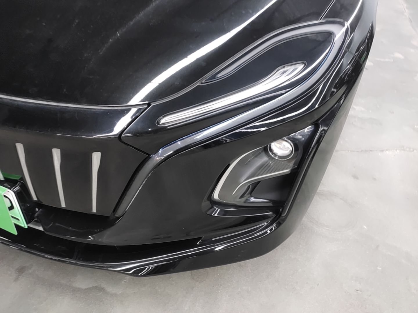Hongqi E-QM5 2023 Revised Version Basic Travel Edition — снимка 8
