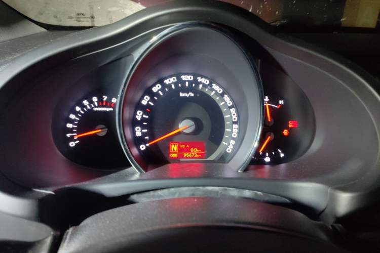 Used Kia Sportage R 2012 2.0L Automatic Two-Wheel Drive GLS
