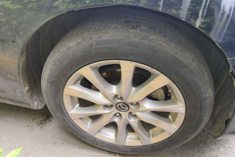 Used Mazda Atenza 2017 2.0L Blue Sky Luxury Edition Right Front Wheel Hub