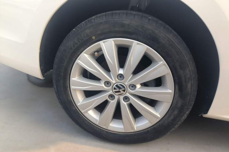 Used Volkswagen Sagitar 2015 1.6L Automatic Comfort Model