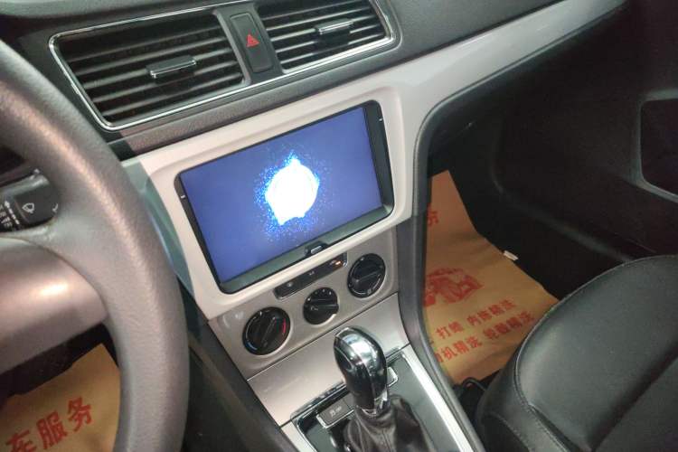 Used Volkswagen Gran Lavida 2013 1.6L Automatic Comfort Model
