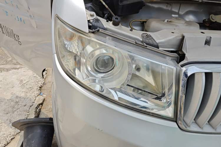 Used Jinbei Hiace X30 2016 1.3L Van Comfort Edition DLCG12
