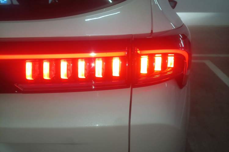 Used JETOUR Shanhai L7 2024 1.5T 120 km ULTRA 5-seater Right Rear Taillight