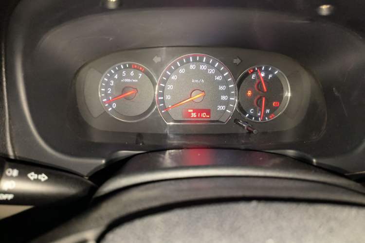 Used Changan Alsvin V3 2012 1.3L Manual Luxury Version China IV Standard