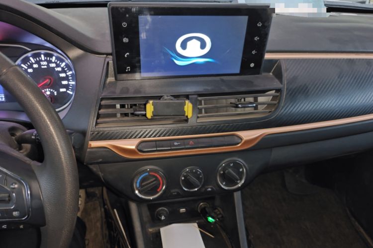 Used Great Wall Wingle 7 2021 2.0T Gasoline Two-Wheel Drive Elite Version with Large Double Cabin GW4C20B Audio And AC Panel