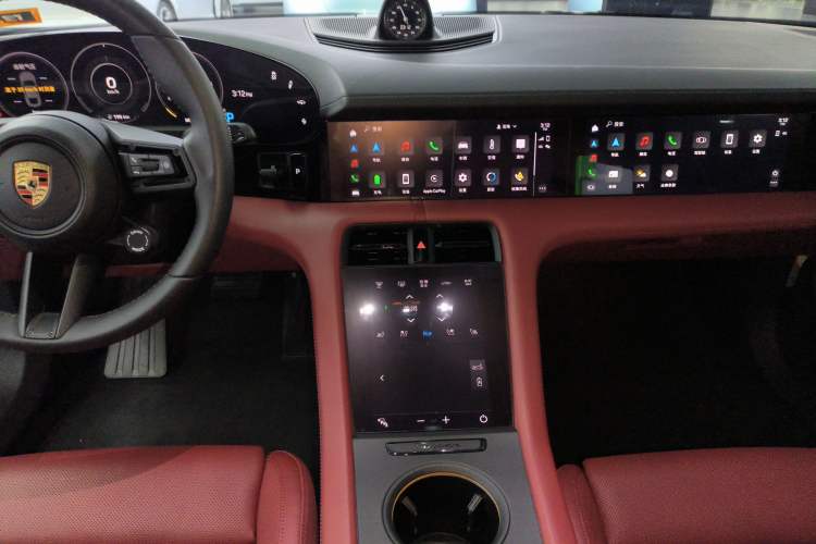 Used Porsche Taycan 2022-Year Updated Taycan
