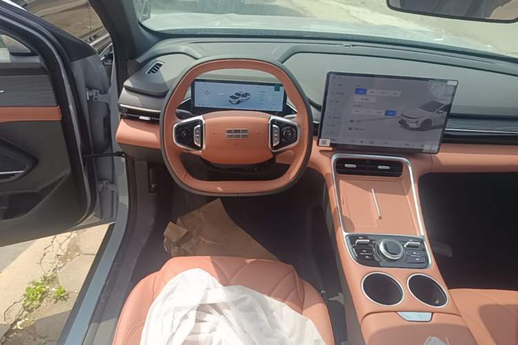 Used Geely Galaxy L6 2025 EM-i 140km Explorer+ Edition
