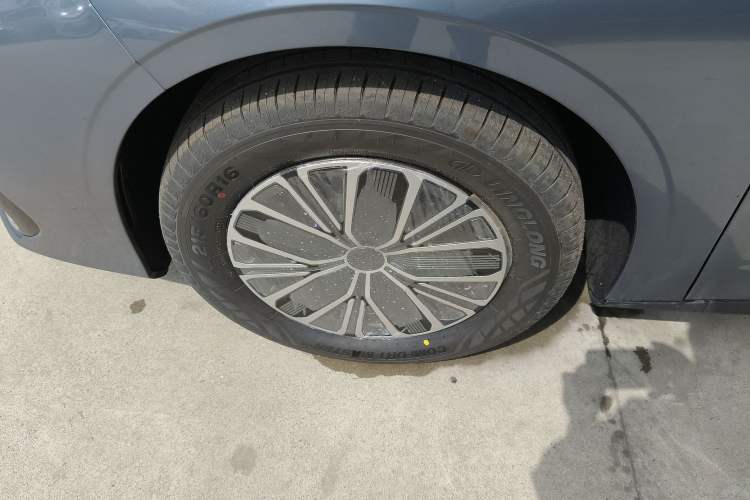 Used Geely Galaxy Stellar 6 2026 Model 125km Free-Style Edition Exterior 4