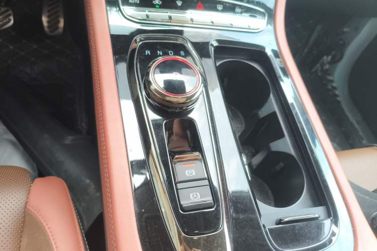 Used Skyworth HT-i 2022 1.5L PHEV 205KM Zhiyuan Edition Plus
