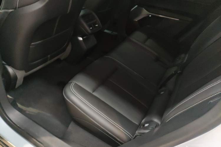 Used Cadillac LYRIQ 2022 Rear-Drive Long-Range Luxury Edition
