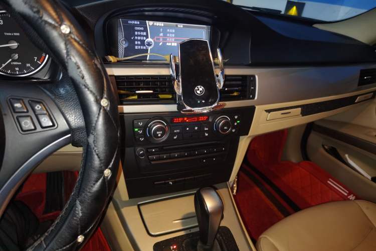 Used BMW 3 Series 2010 320i Luxury Model
