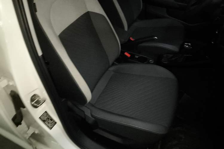 Used Volkswagen Lavida 2023 New Sharp 1.5L Automatic Excellent New Edition
