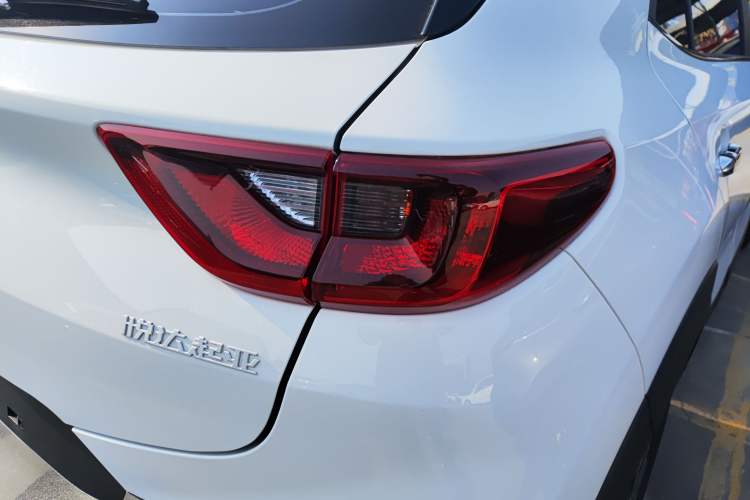 Used Kia kx1 Stonic 2021 1.4L CVT Fun Edition