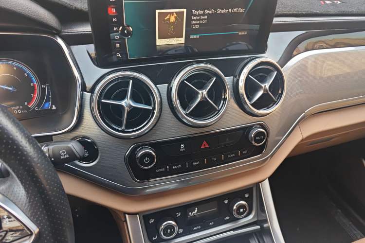 Used Yema T80 2017 1.5T Manual Cool Edition
