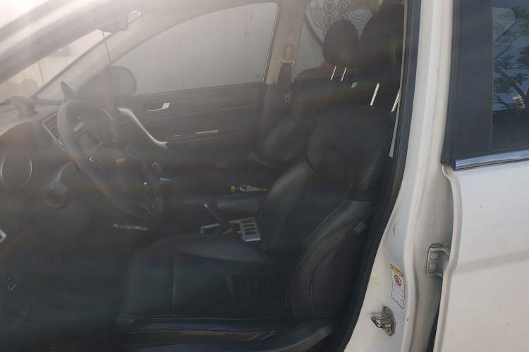 Used Haval H6 2014 Sport Version 1.5T Manual Two-Wheel Drive Elite Edition Left Front Seat