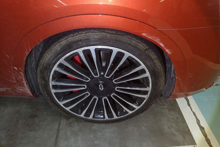 Used Hima AITO M9 2024 Range-Extended Max Edition 42 kWh 6-Seater Version
