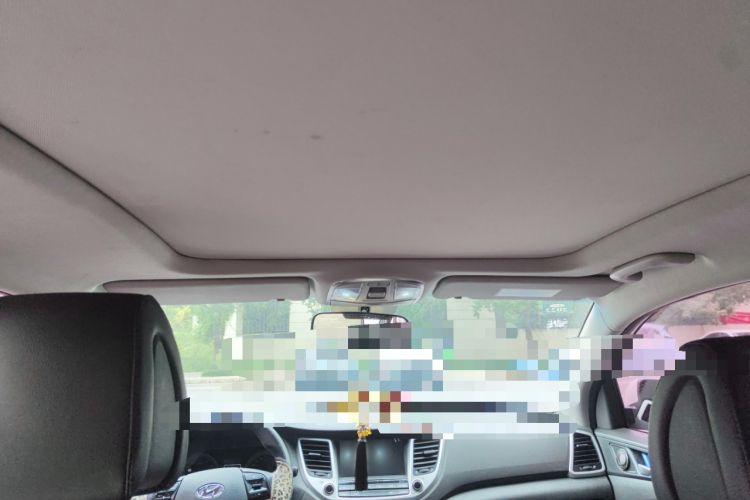 Used Hyundai Tucson 2018 1.6T Dual-Clutch Two-Wheel Drive 15th Anniversary Special Edition
