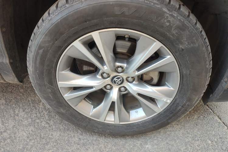 Used Toyota Highlander 2018 2.0T Four-Wheel Drive Elite Edition 7 Seats China V Standard
