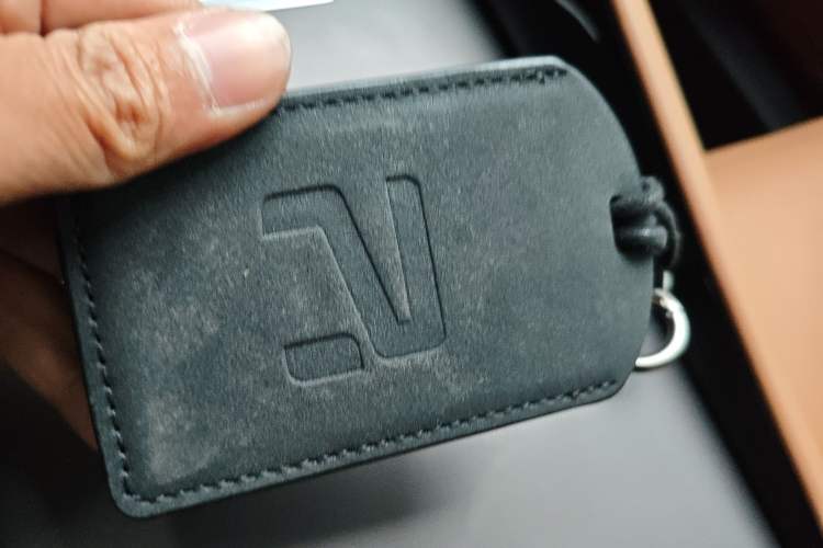 Used Rising R7 2023 Long-Lasting Screen King Edition Vehicle Key