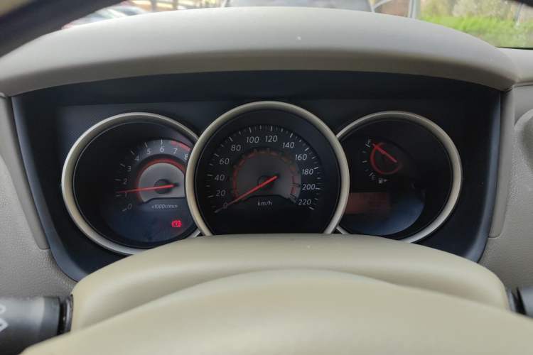 Used Nissan Sylphy 2012 Classic 1.6XE Manual Comfort Edition Instrument Cluster