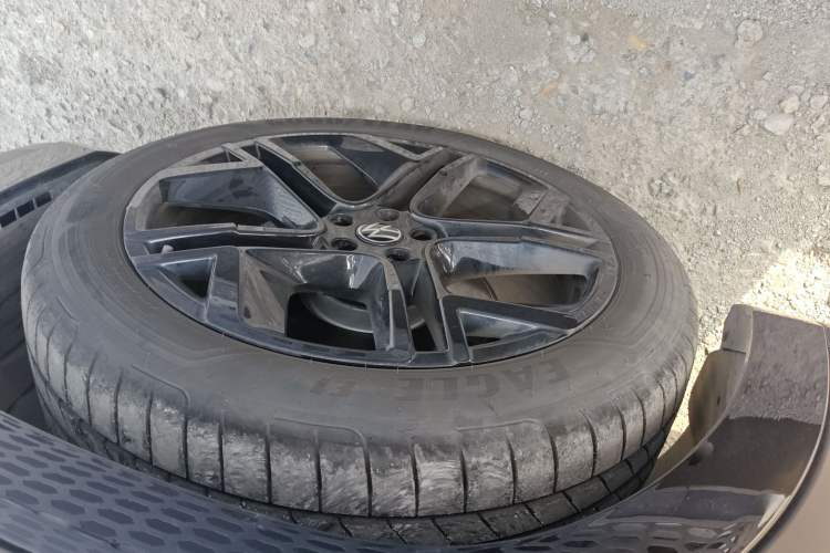 Used Volkswagen Teramont 2025 Tiguan Pro 450TSI Four-Wheel Drive Summit Edition
