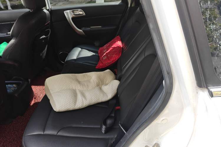 Used Haval H6 2015 Upgraded Model 1.5T Manual Two-Wheel Drive Elite Version