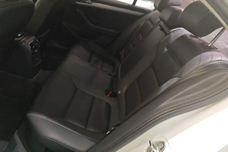 Used Volkswagen Sagitar 2016 230TSI 25th Anniversary Edition Left Rear Seat