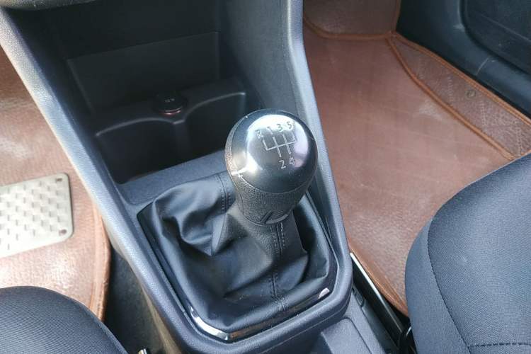 Used Volkswagen Jetta 2019 Dream Edition 1.4L Manual Fashion Version
