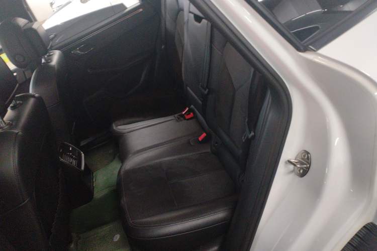 Used Porsche Macan 2017 Macan 2.0T Left Rear Seat