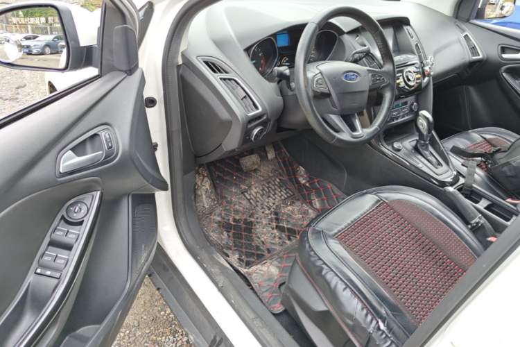 Used Ford Focus 2015 Sedan 1.6L Automatic Trend Model
