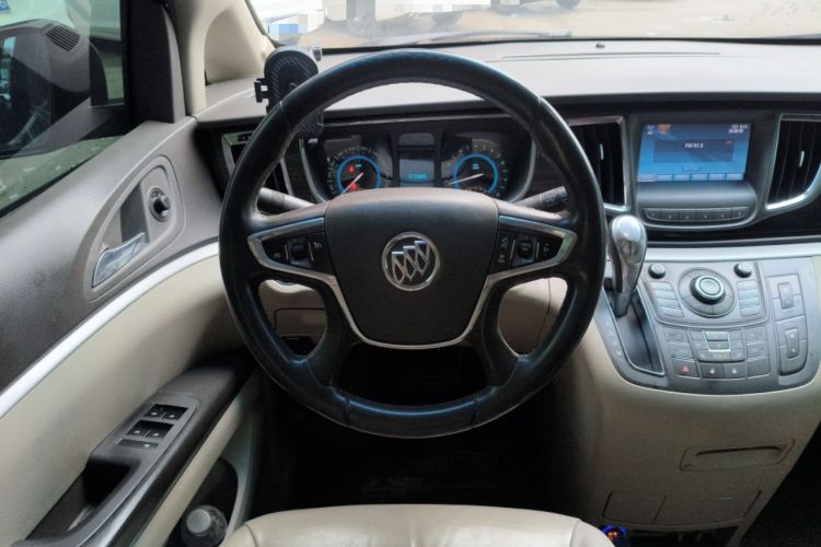 Used Buick GL8 2013 3.0L GT Luxury Business Haoya Edition Steering Wheel