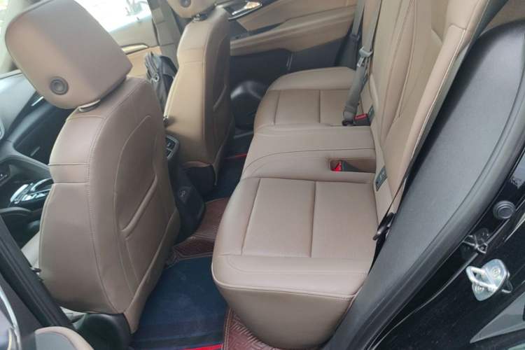 Used Buick Envision 2022 Encore Plus 652T Five-Seat Luxury Model Left Rear Seat