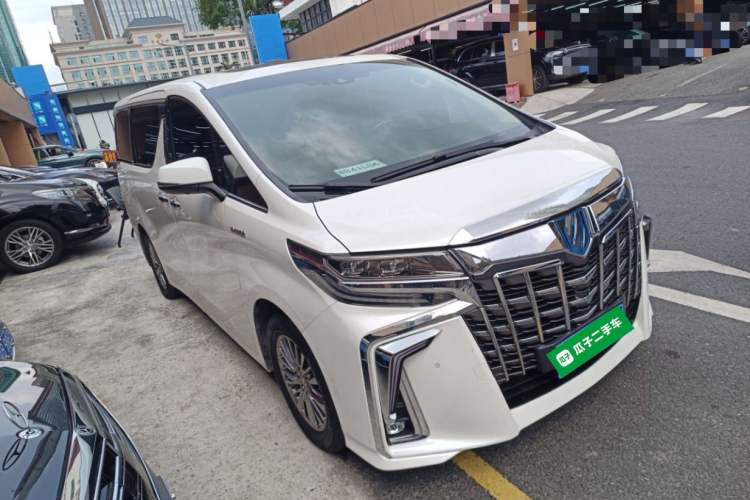Used Toyota Alphard 2020 Dual-Engine 2.5L Luxury Edition Front Right 45 Deg