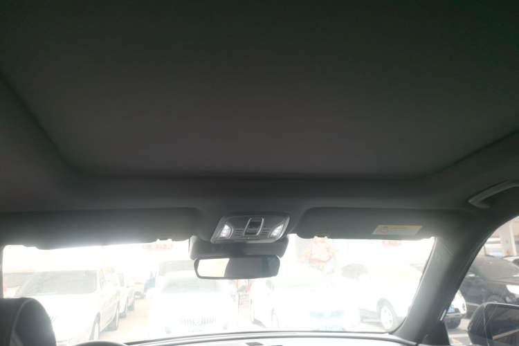 Used GAC Trumpchi GS8 2022 Linghang Series 2.0 TGDI Two-Wheel-Drive Luxury Smart Connectivity Version (7 Seats) Headliner