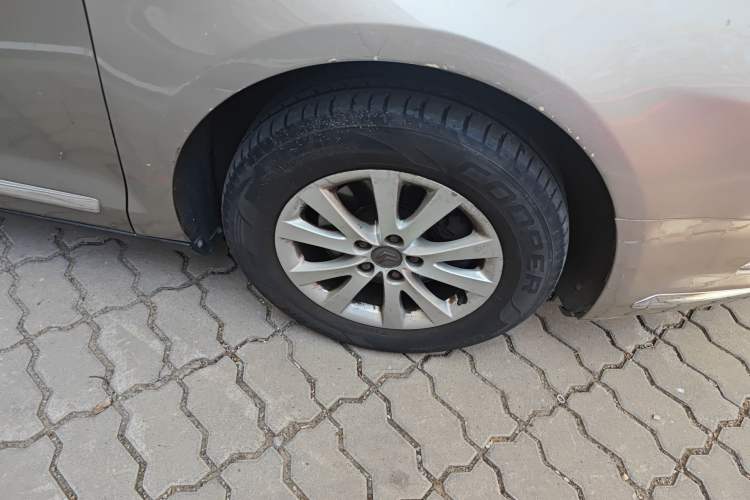 Used Citroen C5 2012 2.0L Automatic Luxury Edition Right Front Wheel Hub